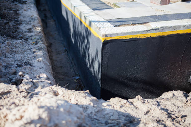 Professional Vapor Barrier Installation technician working in Erin, TN